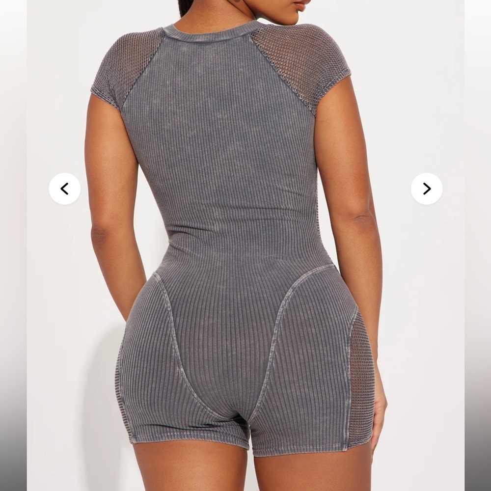 Chic Gray Ribbed Bodysuit - Picture 3 of 6